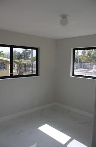 18815 NW 42nd Pl — Photo 7