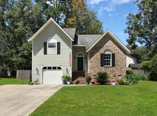 104 Excaliber Pl, Charleston, SC 29418