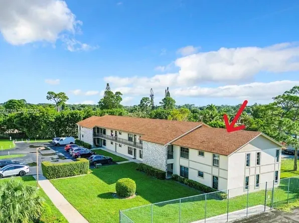5894 Longbow Ln APT 6, West Palm Beach, FL 33415