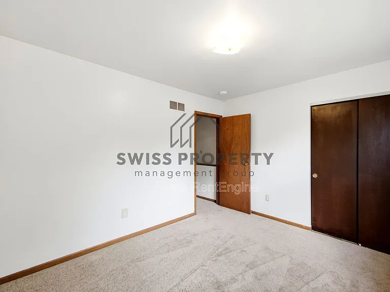 1577 Briarwood Ave — Photo 12