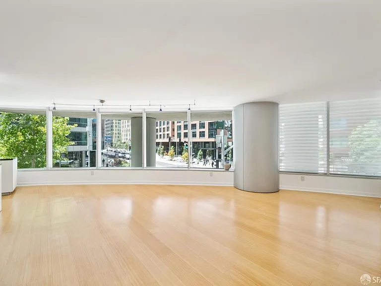 301 Main St #3E — Photo 2