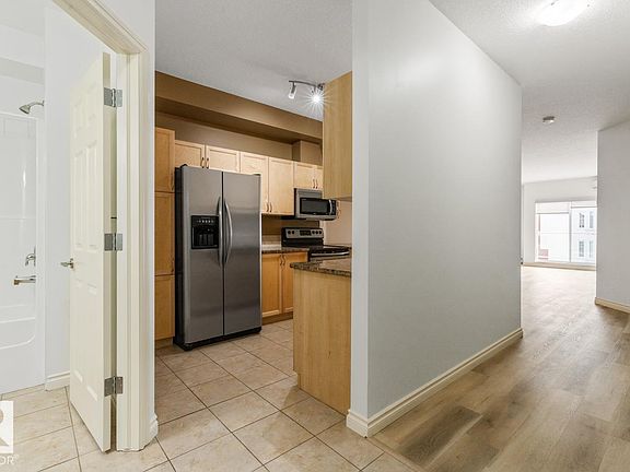 4th image of 5 Perron St #407