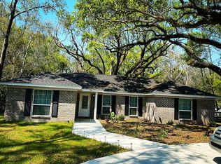 18 Hancock Ln, Pensacola, FL 32503