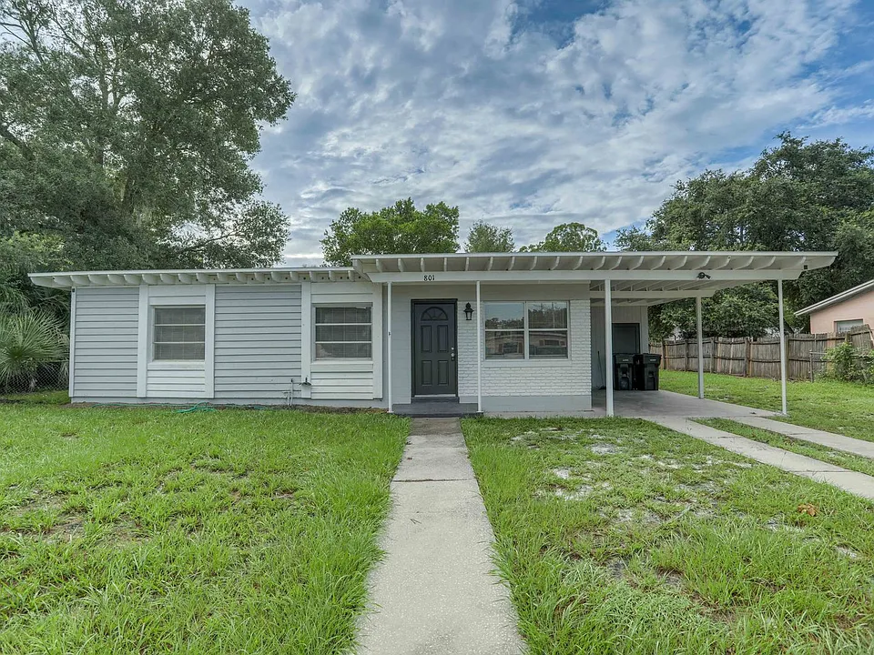801 Egan Dr