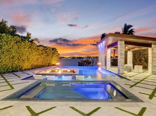 202 N Lake Dr, Lantana, FL 33462