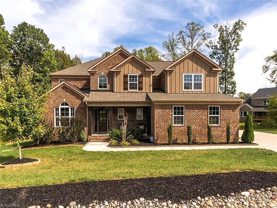 1st image of 2 Towneley Ct