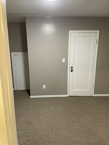 422 Walnut St #4 — Photo 14