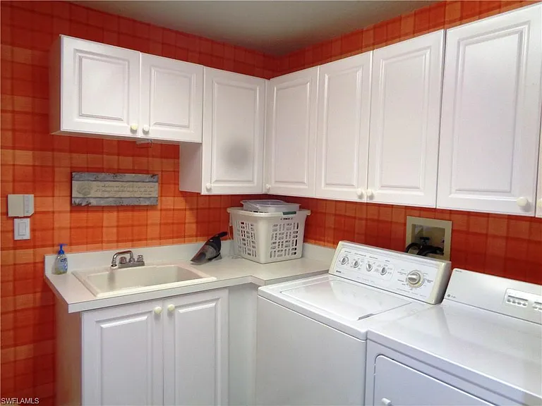 610 Laguna Royale Blvd #1002 — Photo 24