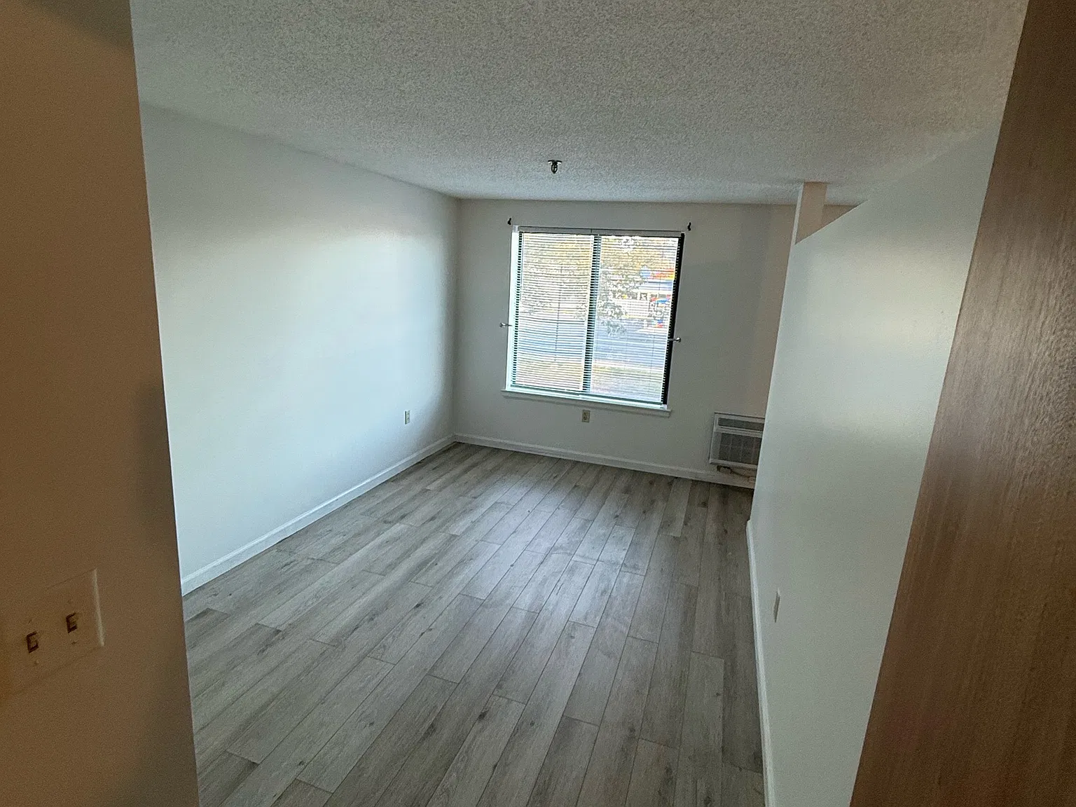 1 bed, $1,295 — Photo 4