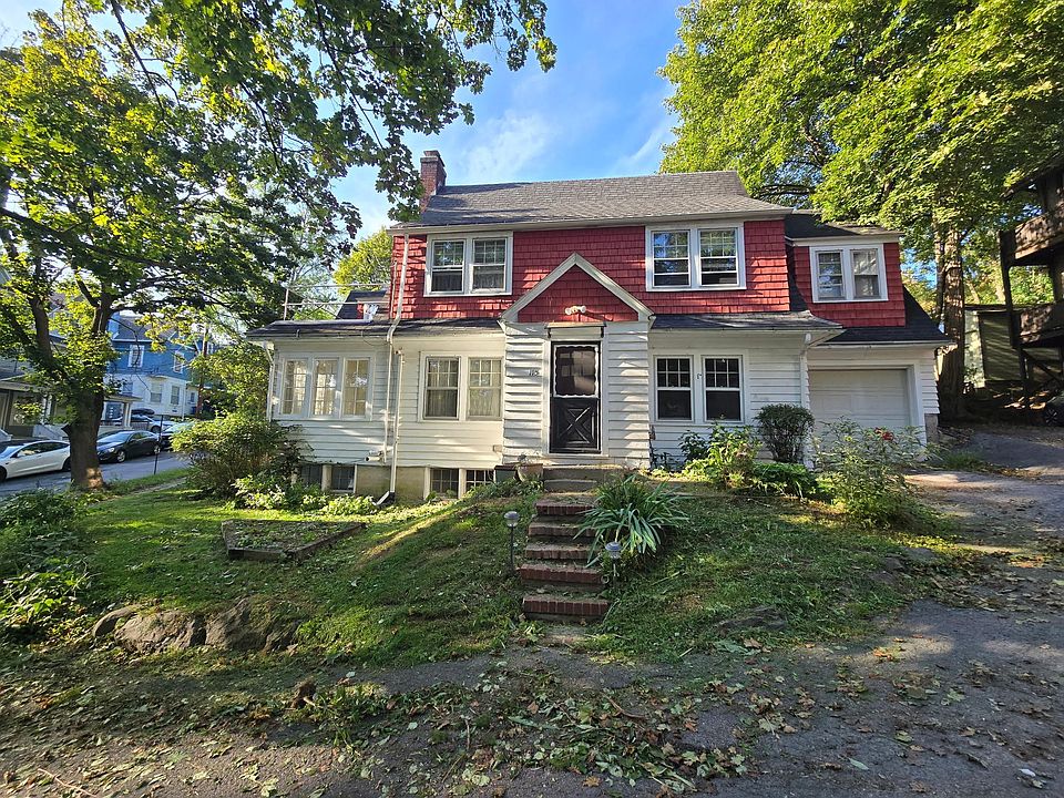 1st image of 115 Ferris Pl
