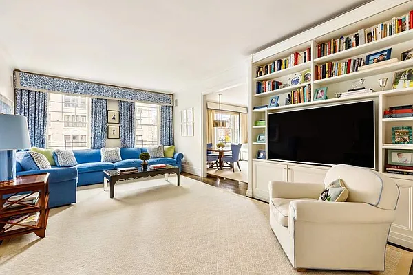 Sold by Sotheby's International Realty | media 2