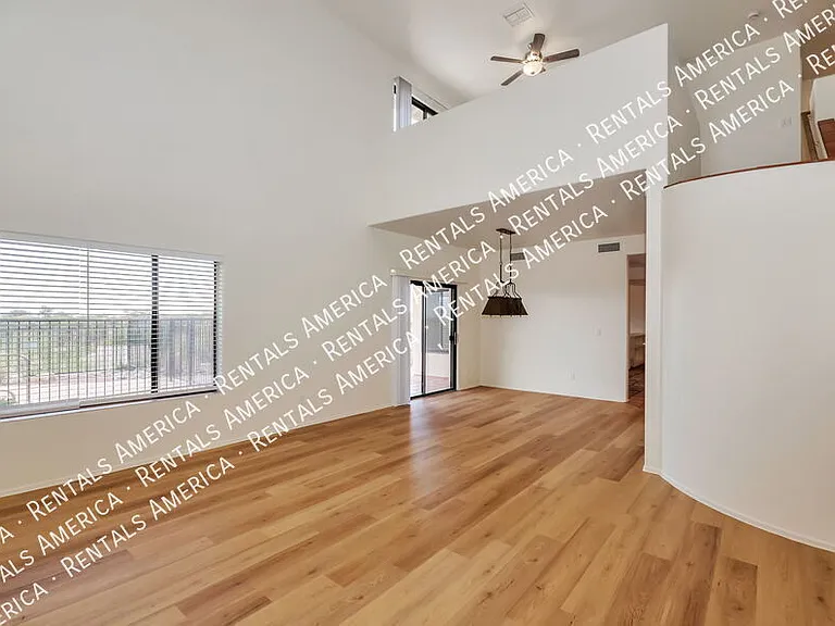 1150 W Masters Cir — Photo 5