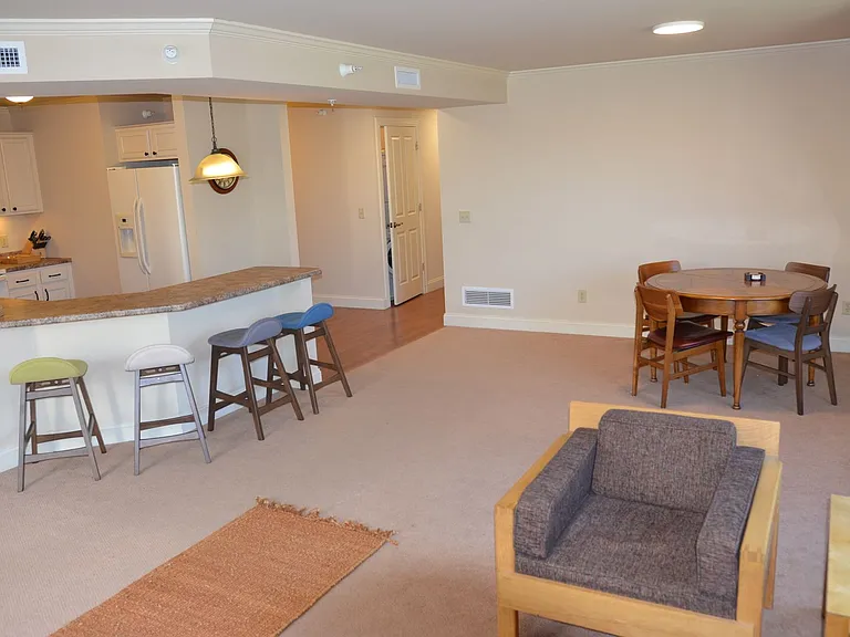 81 S Williams St #403 — Photo 8