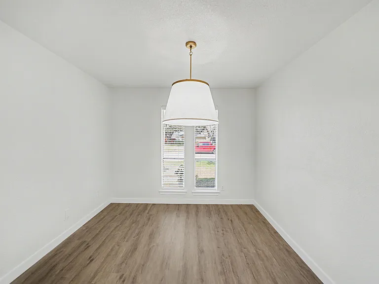 3204 Lynbrook Dr — Photo 21