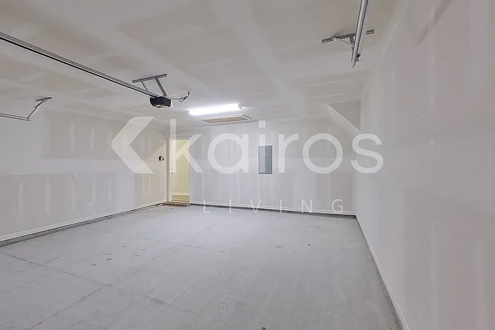 109 Santiago Ct — Photo 16