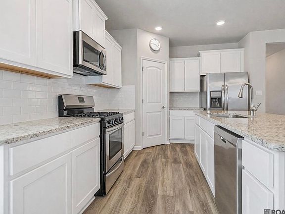 4th image of 1215 Meridian Dr