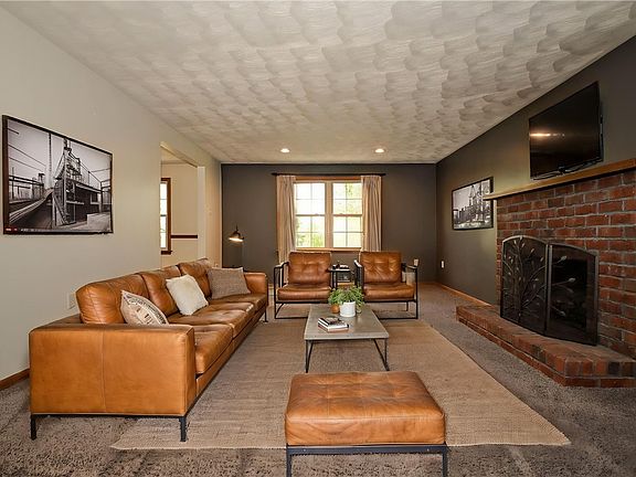 5th image of 109 Saint Andrews Cir
