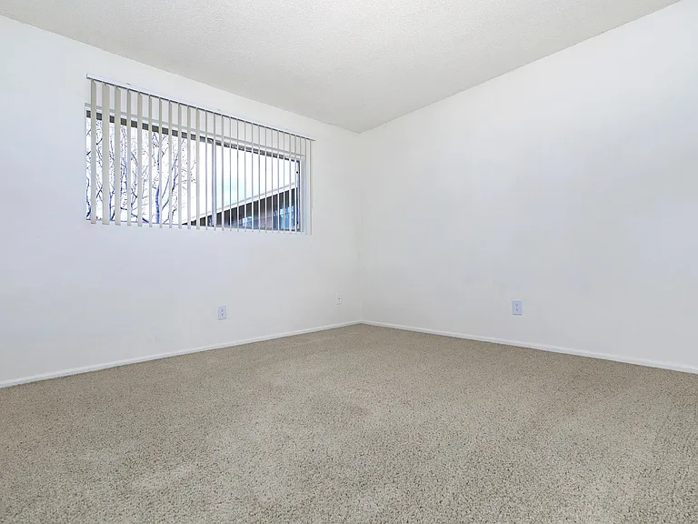 Glenwood Apartment Homes — Photo 14