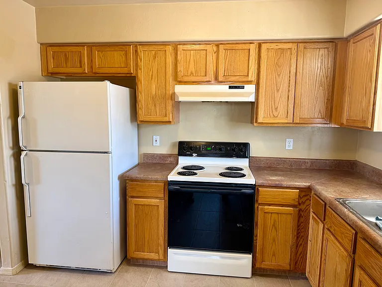 206 E Yavapai Rd #2 — Photo 3