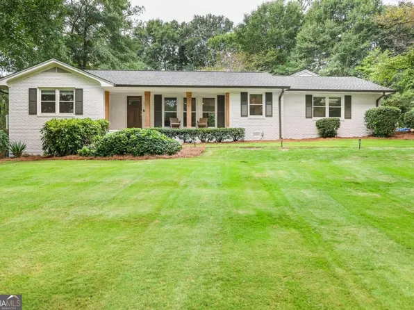 285 Pinewood Cir, Athens, GA 30606