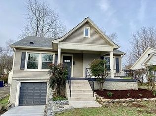 211 4th Ave #A, Columbia, TN 38401