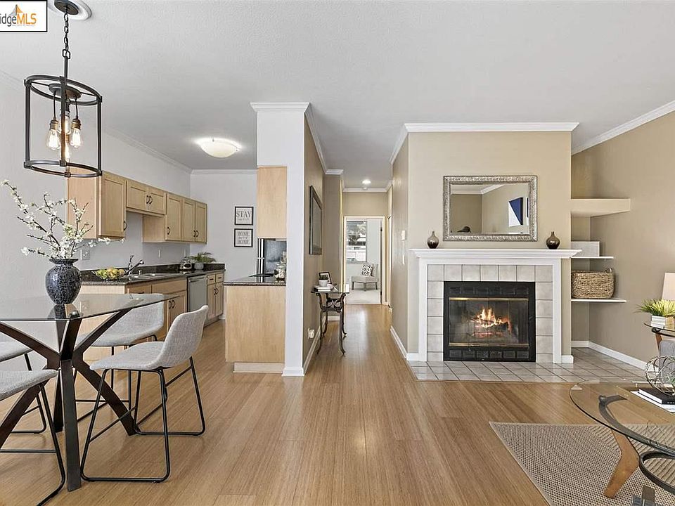 1st image of 115 Bayside Ct #1707