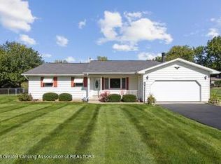 203 N Hazelton Rd, Owosso, MI 48867