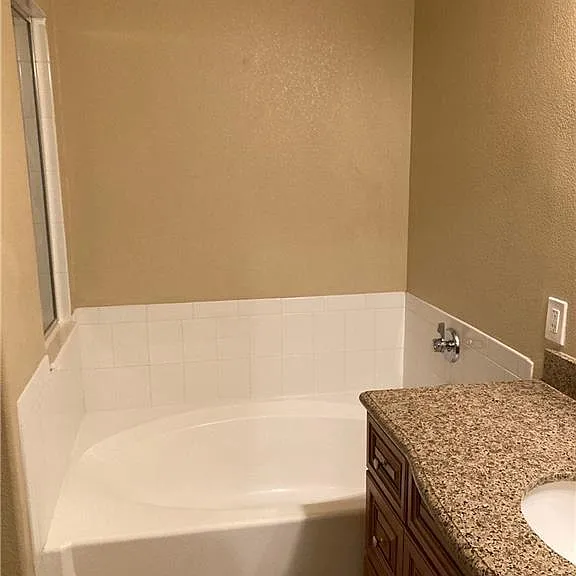 10224 Penrith Ave #202 — Photo 28