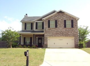 103 Cove Creek Dr, Opelika, AL 36804