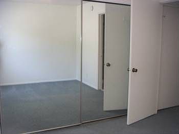 3rd image of 294 Molino Ave APT 2