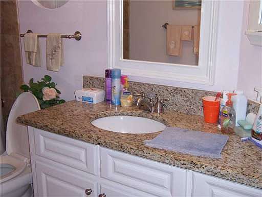 4th image of 5855 Mallard Dr