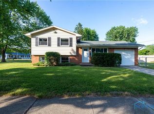 301 Danesmoor Rd, Holland, OH 43528