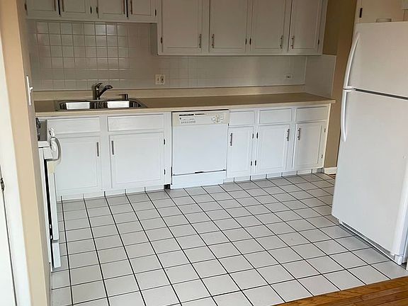2nd image of 205 Circle Ave APT 2C