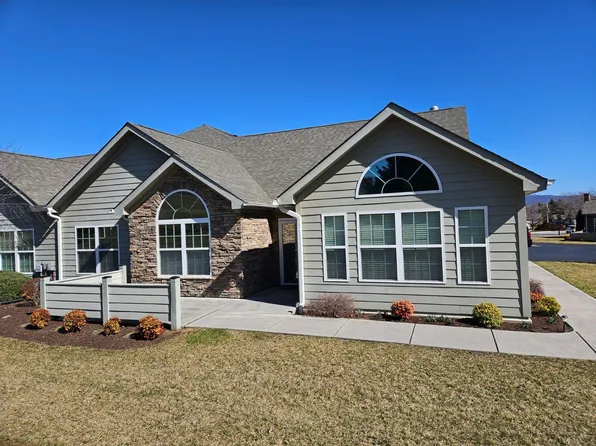 5428 Orchard Villas Cir, Roanoke, VA 24019