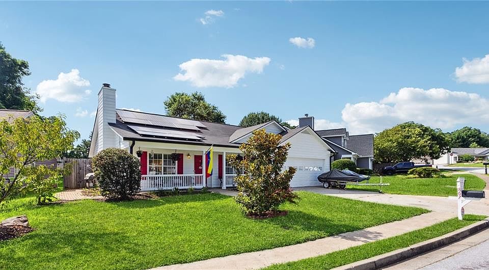 1st image of 807 New England Ct