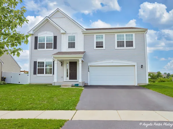 1224 Viola Ln, Volo, IL 60073