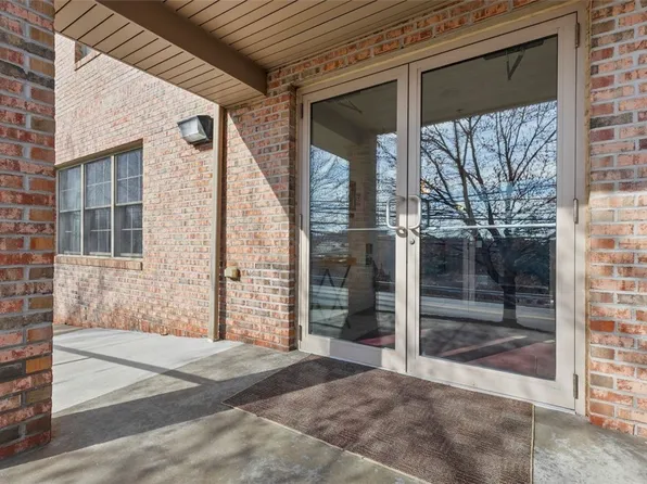 1 Coraopolis Rd APT 105, Coraopolis, PA 15108