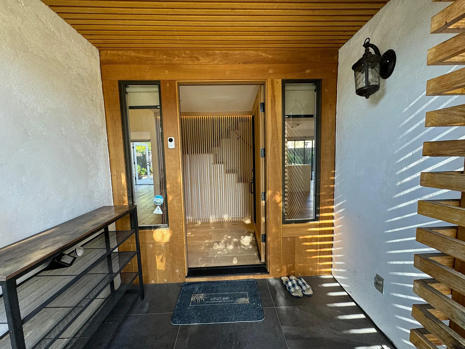 4 bed, 2070 sqft, $7,800 — Photo 2