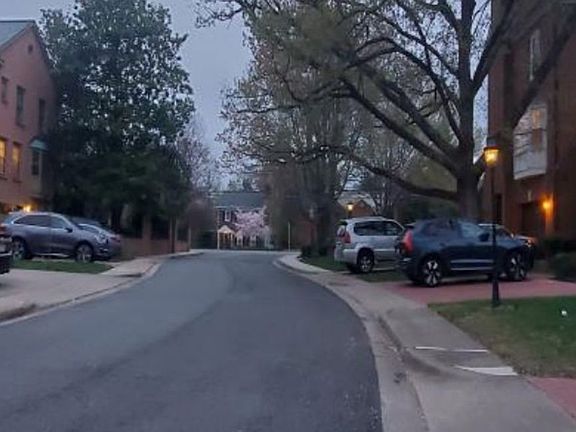 Exterior Neighborhood (street photo)