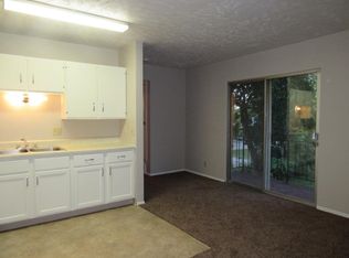 1822 H St APT 6, Lincoln, NE 68508