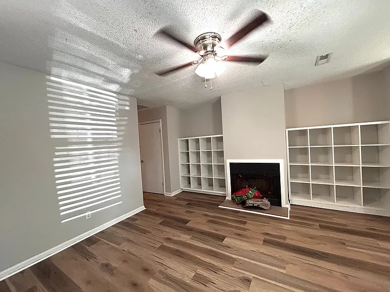 228 Miami St — Photo 3