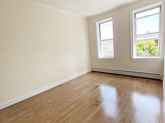 5th image of 14914 15th Dr Unit 2