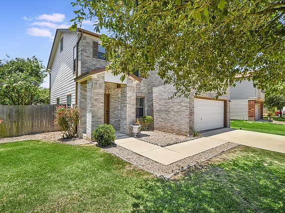 2nd image of 601 Abundance Ln