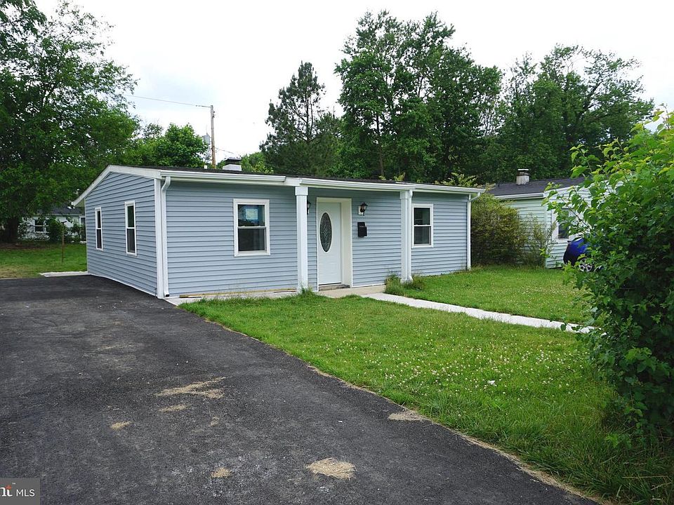 1st image of 406 Bethune Dr
