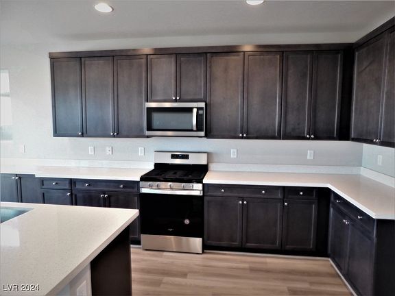 4th image of 3112 Cipro Ave