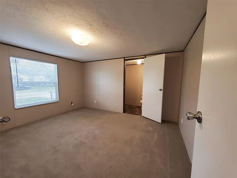 401 S Woodson St #1 — Photo 5