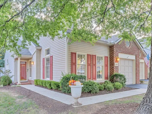 1967 Ashley Ln SW, Roanoke, VA 24018