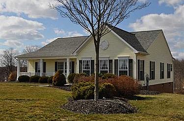 1st image of 146 Meadowview Dr