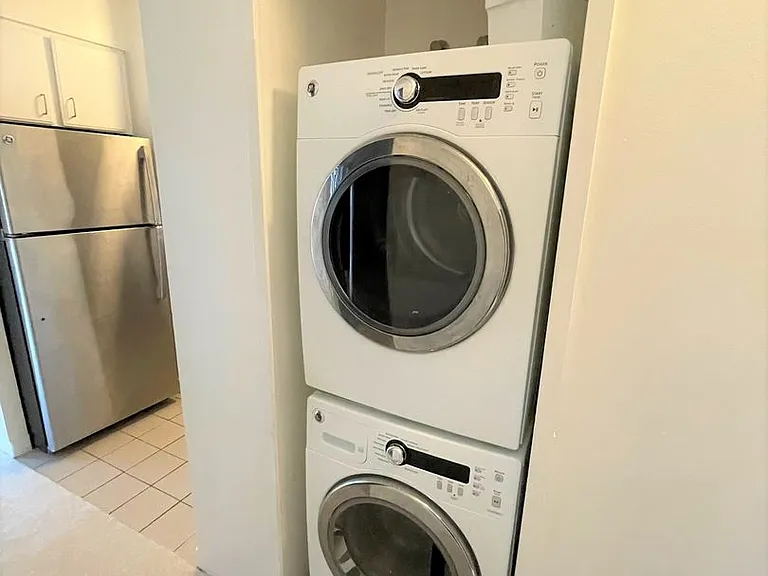 1571 Piikoi St #803 — Photo 4