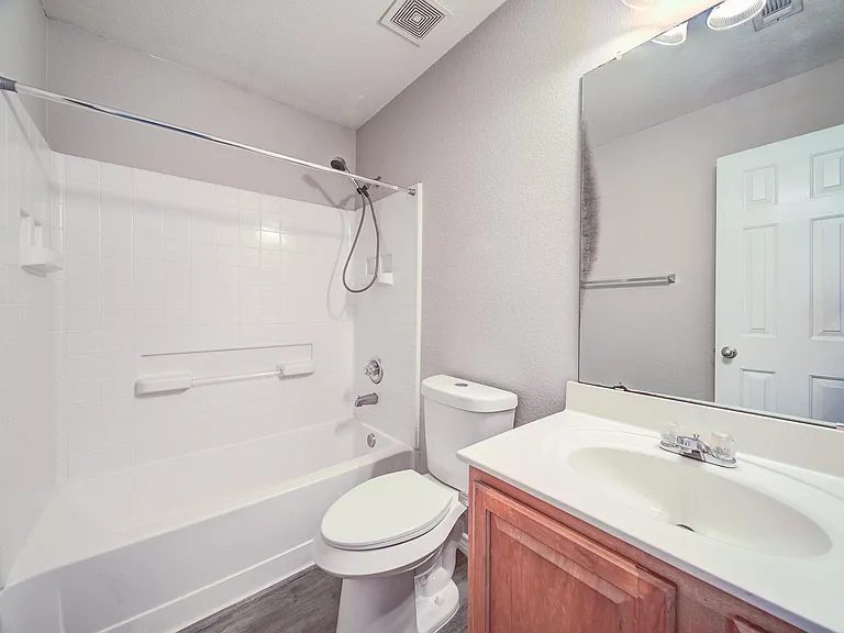 6908 Planters Row Dr — Photo 18